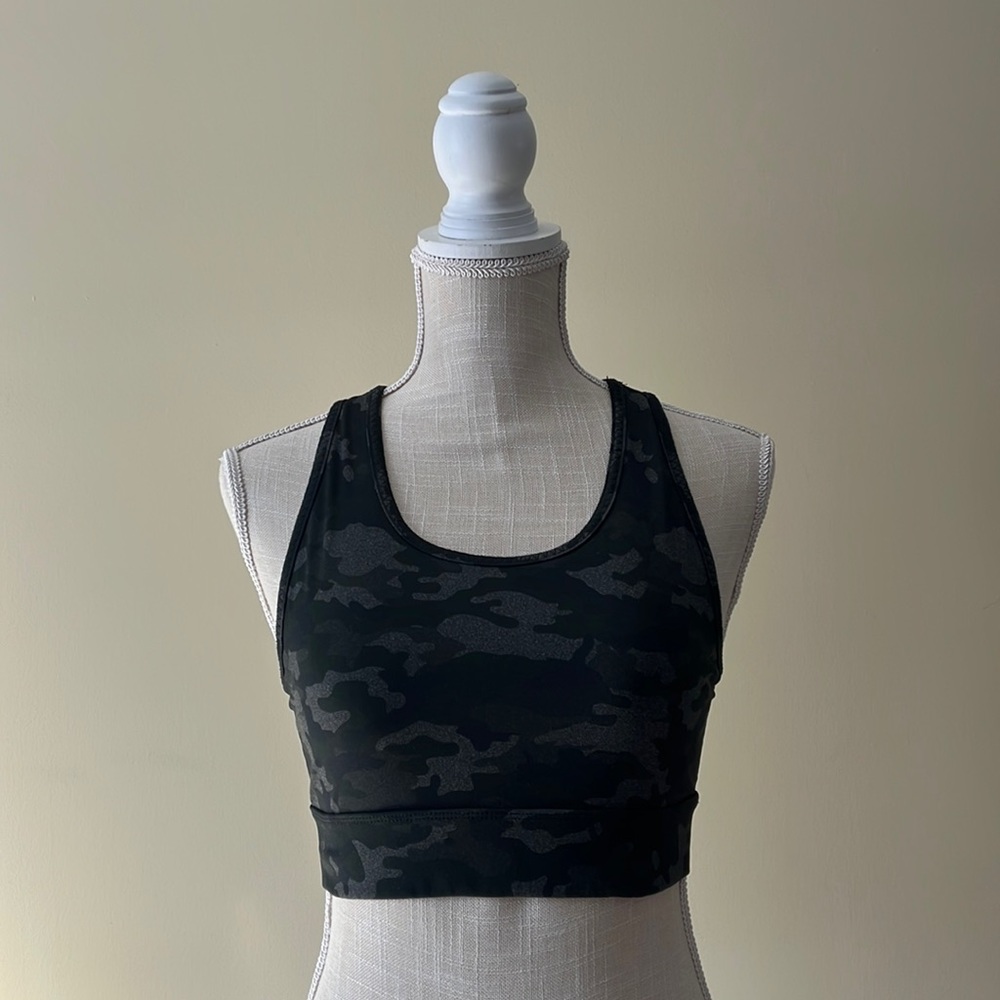 Fabletics, medium support sports bra, great condition